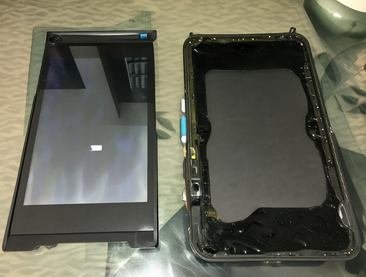 Comparison between two tablets highlighting design differences