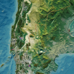 Mapa estilizado de Chile mostrando las mejores ciudades para vivir.
