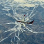Avión volando sobre montañas con turbulencias visibles en el cielo