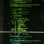 Vista de código con el mensaje de advertencia resaltado.