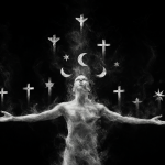Figura humana entregada rodeada de símbolos religiosos desvaneciéndose, ilustrando el concepto de mártires y convicción versus verdad.