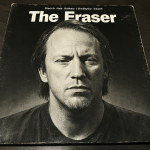 Portada del álbum solista The Eraser con la canción Harrowdown Hill visible